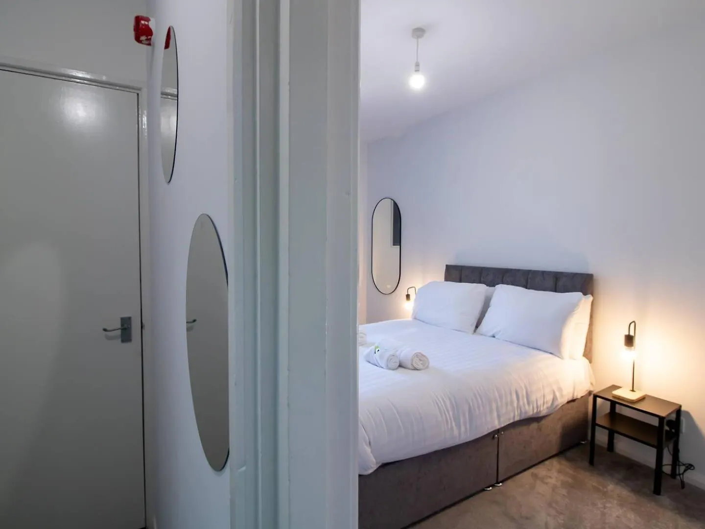 ניוקאסל Pass The Keys Modern Minimalistic Apartment In City Centre